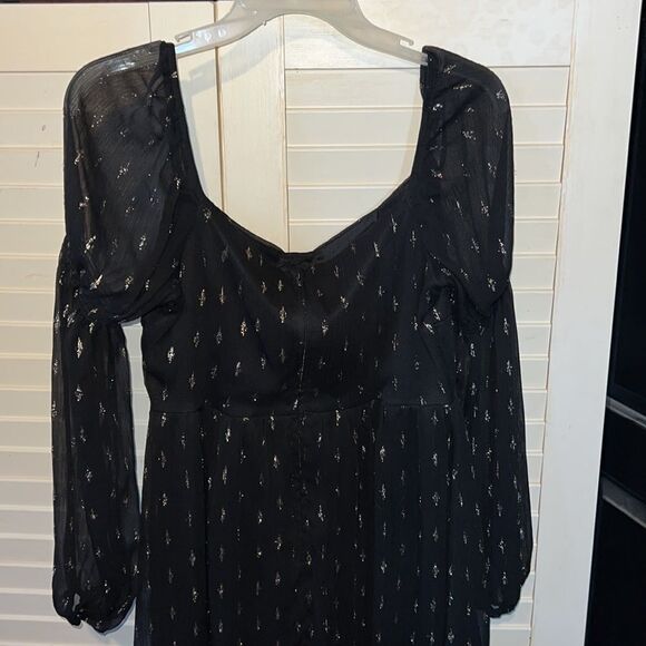 Crystal doll, black and gold dress size large - Picture 4 of 7